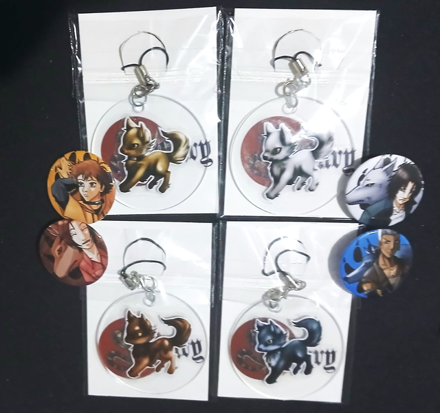 Wolfs&#039;rain Lots 4 portes clé et 4 badges