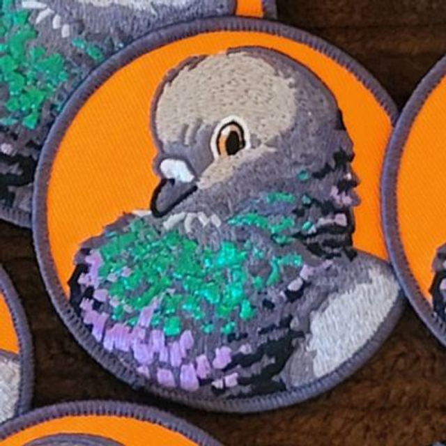Pigeon embroidered patch
