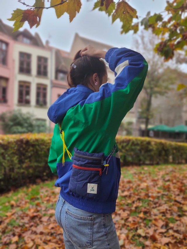 Sac bandoulière gris/rouge