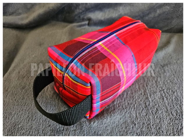 Trousse de toilette 02