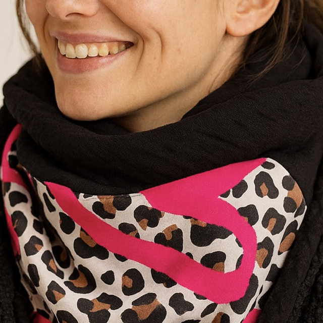 Écharpe “ La Cocoon - Black fluo “