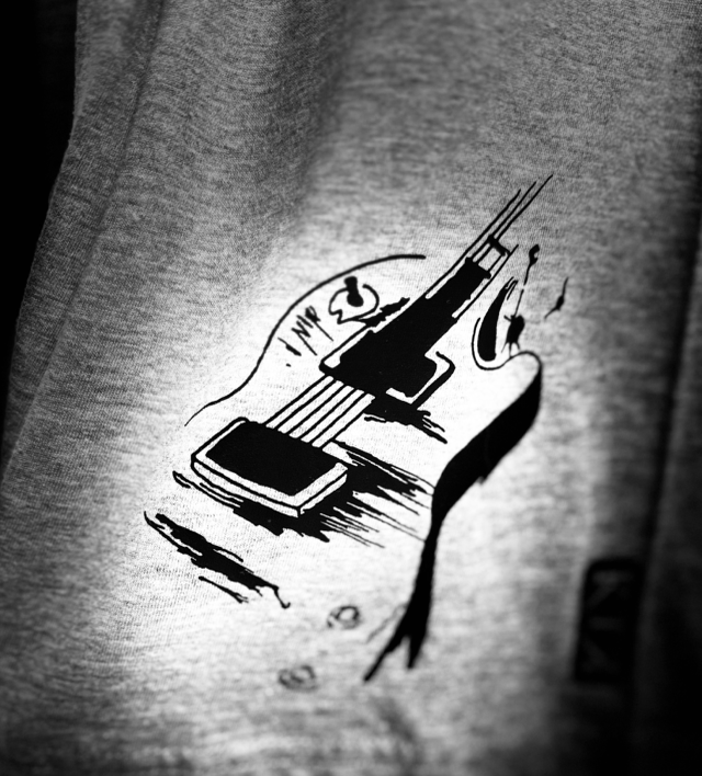 Guitare - signé KTK - Édition 🍂