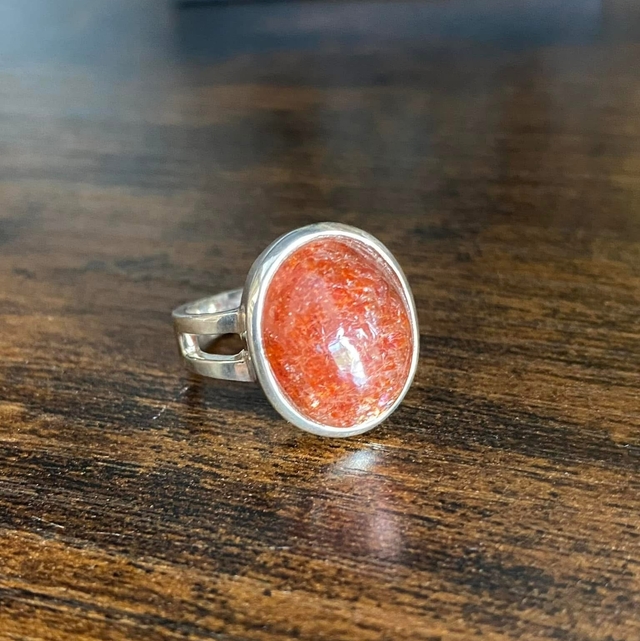 Bague en argent et Pierre de Soleil - Taille 57