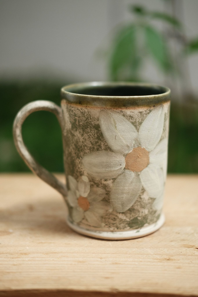 Daisies Green Mug