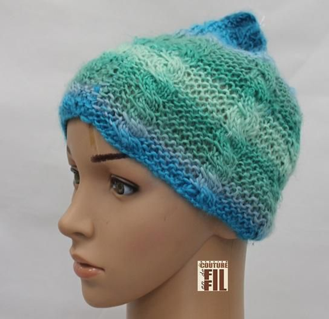 Bonnet vert d'eau rayure turquoise