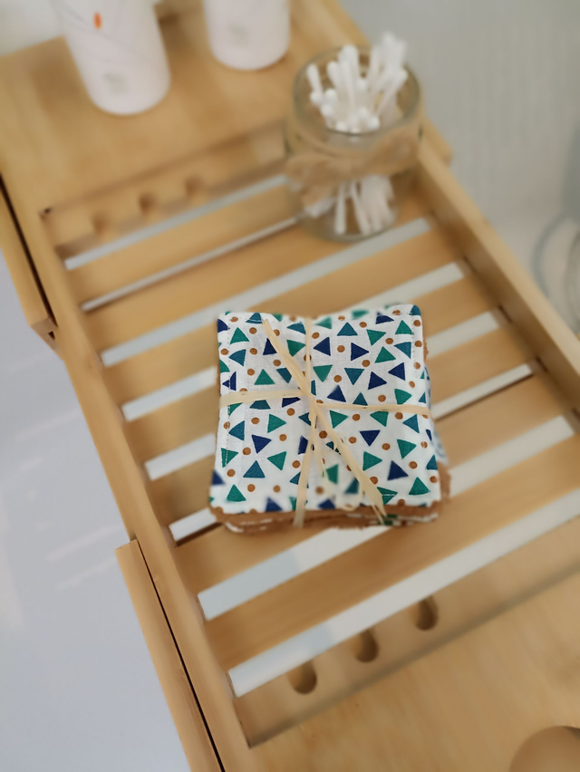 Ensemble de 8 carrés visage - Khéops