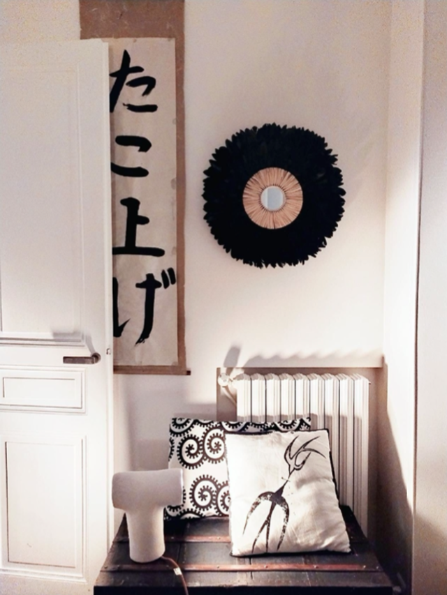 Jujuhat plumes noires et raphia naturel