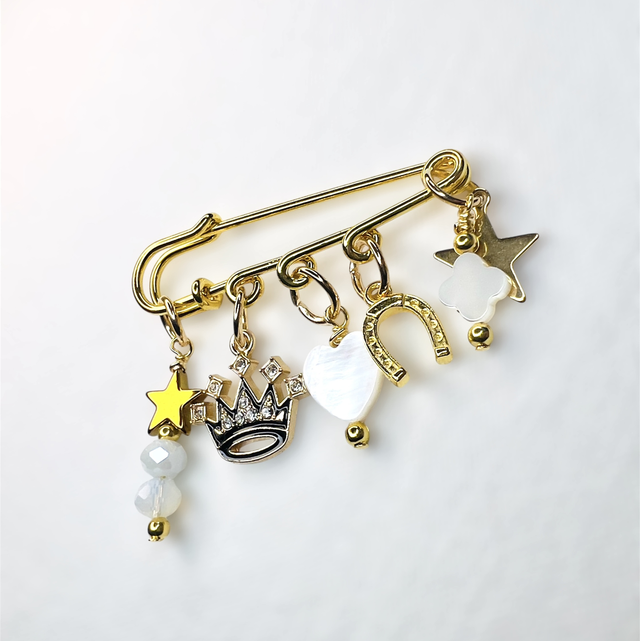 BROCHE AQUENE et son Charm bonnet