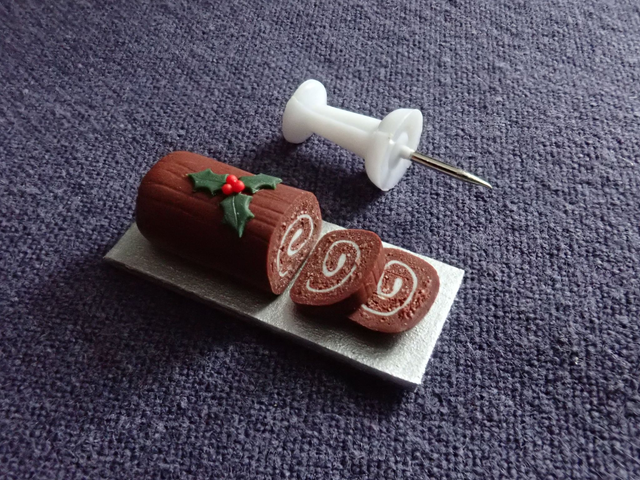 Yule Log (1/12th scale)