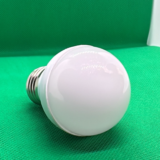 *0649- LED LAMPE