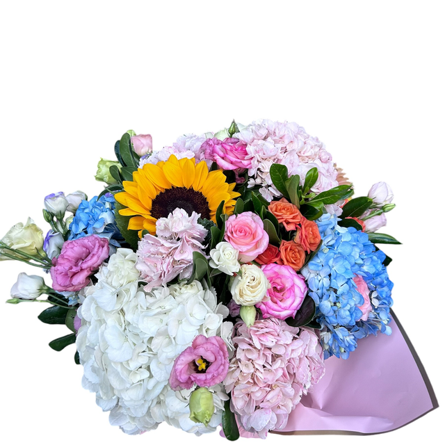 Fascio tondo di fiori misti colorati 