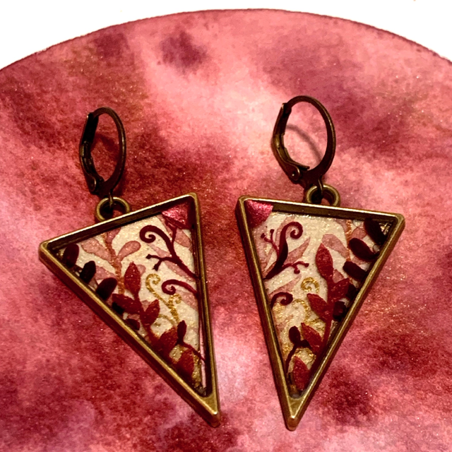 Boucles d'Oreilles Triangle - Capsule de Janvier 2025