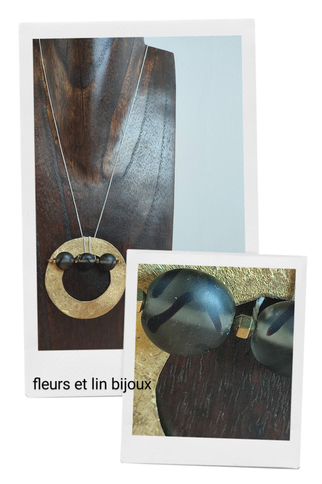 Z-Sautoir cercle doré,barrette en verre noir strié et hématite doré, monté sur fil de lin - pièce unique 