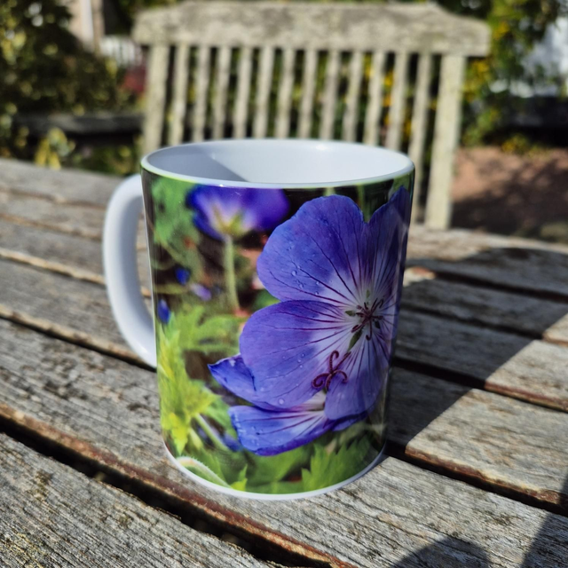 Geranium Rozanne mug