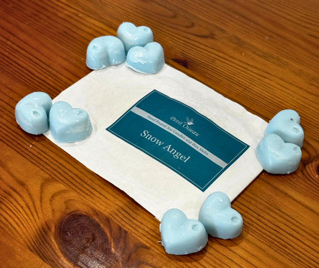Snow Angel Wax  Melts Bag of 7 Hearts 