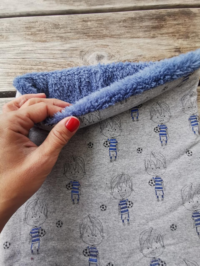 Snood LOUISON football