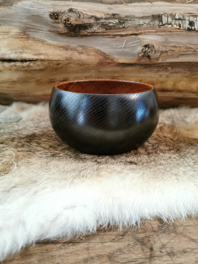 Bol en Chêne laqué Urushi