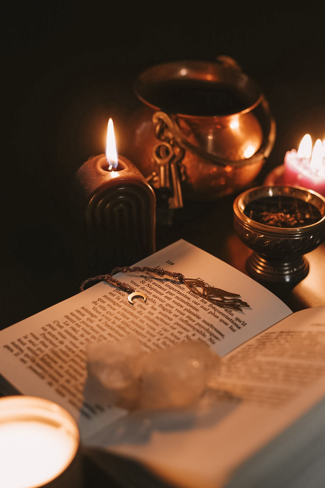 Mabon • Dionysos • Bijou de livre tressé