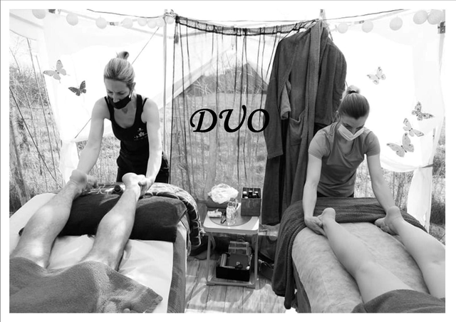 FORFAIT MASSAGE EN DUO 1H POUR 2 + accès piscine offert