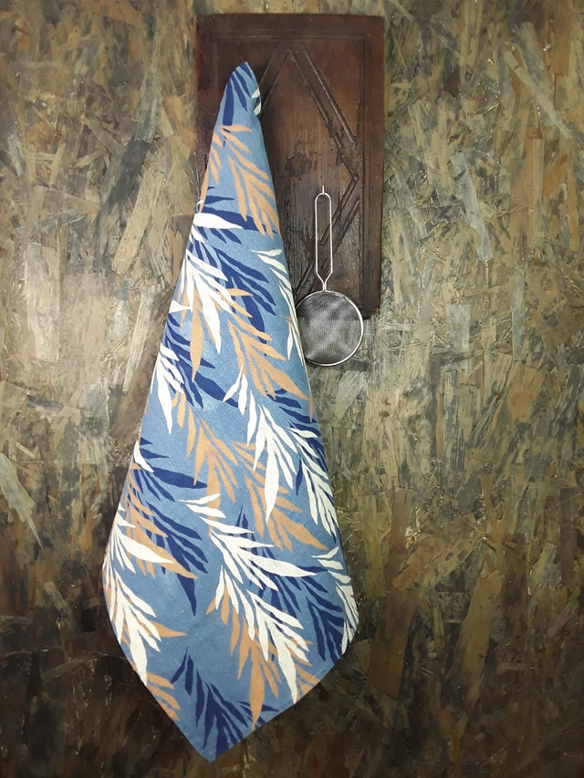 Essuie-main en lin teinté à l'indigo 