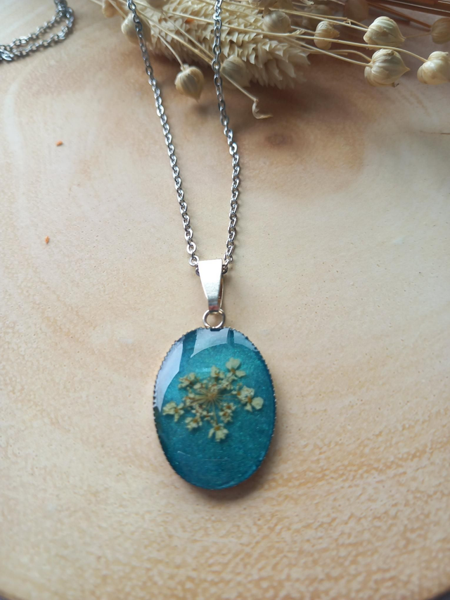 Collier reine Anne 