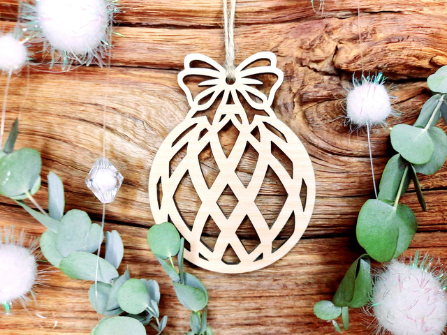 Boule de Noël en Frêne massif - Modèle 5