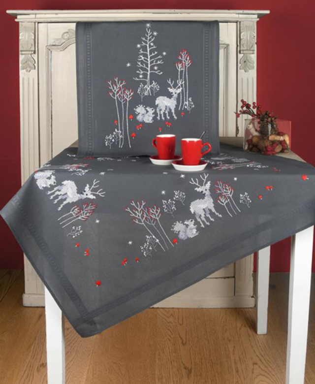 Tischdecke Waldtiere im Winter