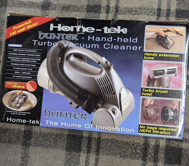 Home Tek Hunter HT807 light weight vacuum 