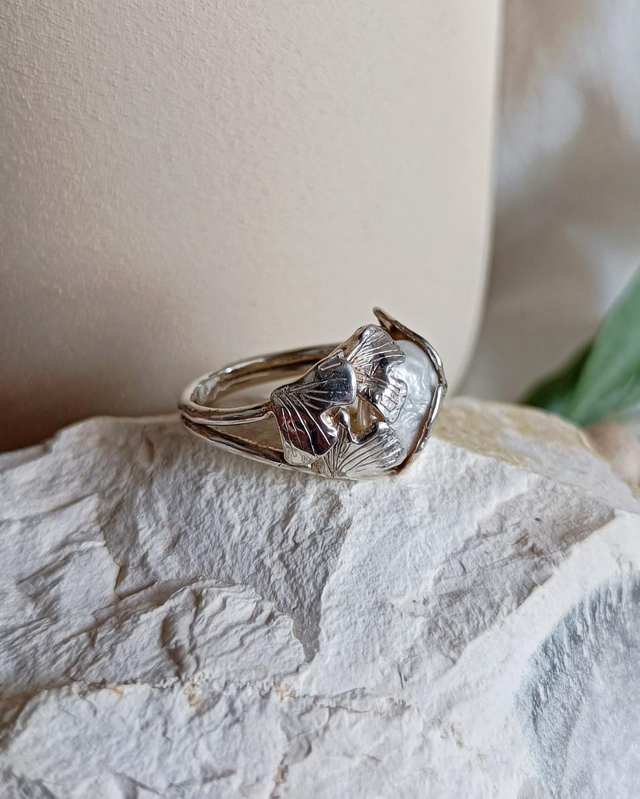 Anello Gingko e Perla