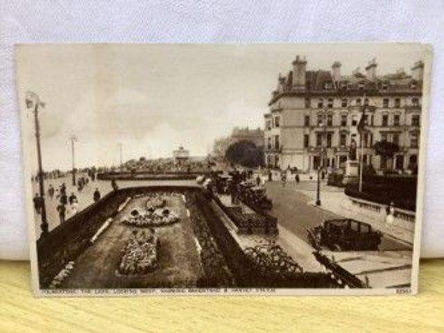 Folkestone, The Leas looking West, Showing Bandstand & Harvey Statue Posted 1939. Our Ref No. R216 £2.50