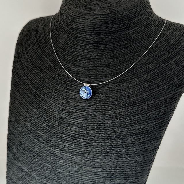 Solitär RIVOLI 12 an Edelstahlreifen, Light Sapphire Blau