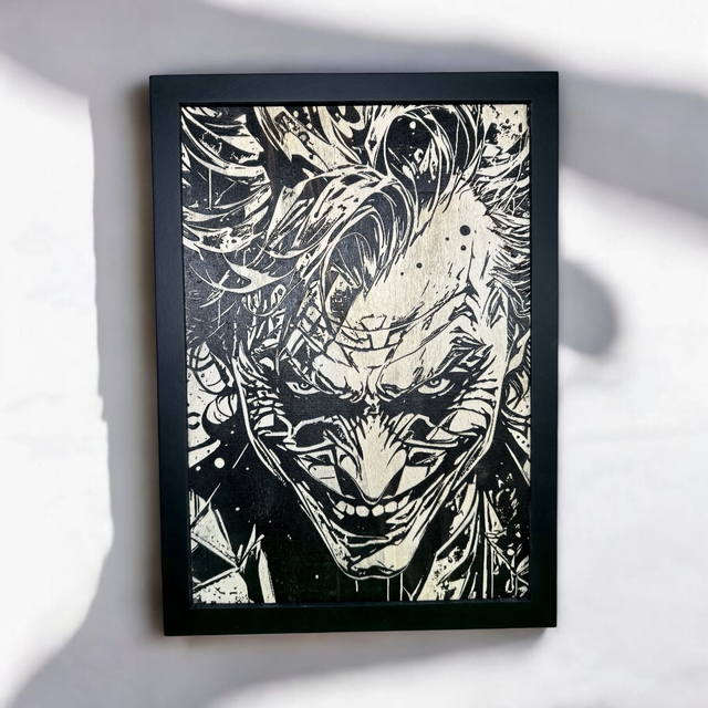 Tableau Gravure en Bois Joker 
