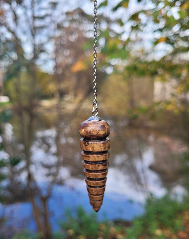 Pendule 4 en bois de cerisier