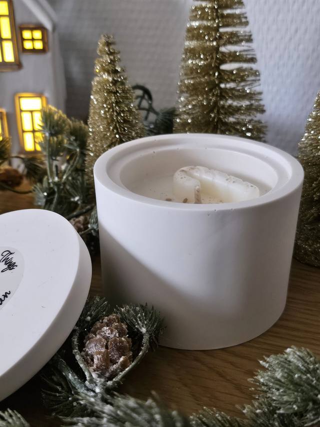 Bougie &quot;l&#039;épurée&quot;