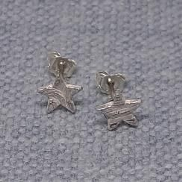 Star studs