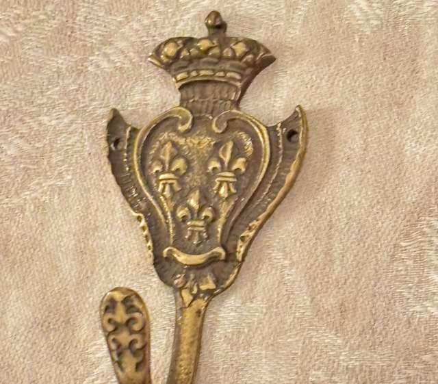 Fleur de Lys Haken Messing 
