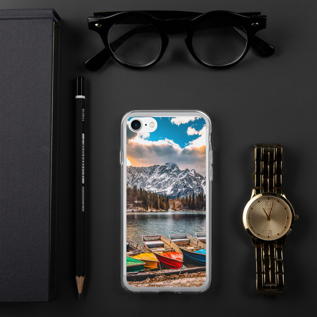  Cover iPhone in silicone Fusine mountain view