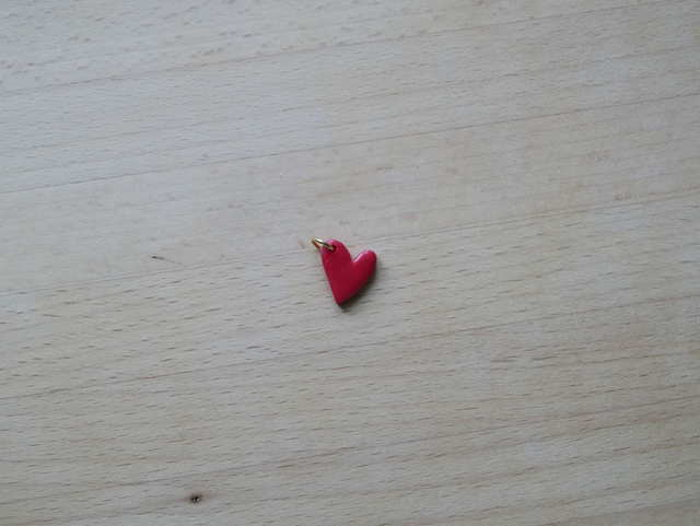 Charm cœur rouge
