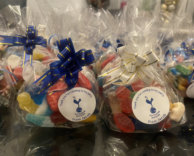 Party favours Tottenham sweet bags