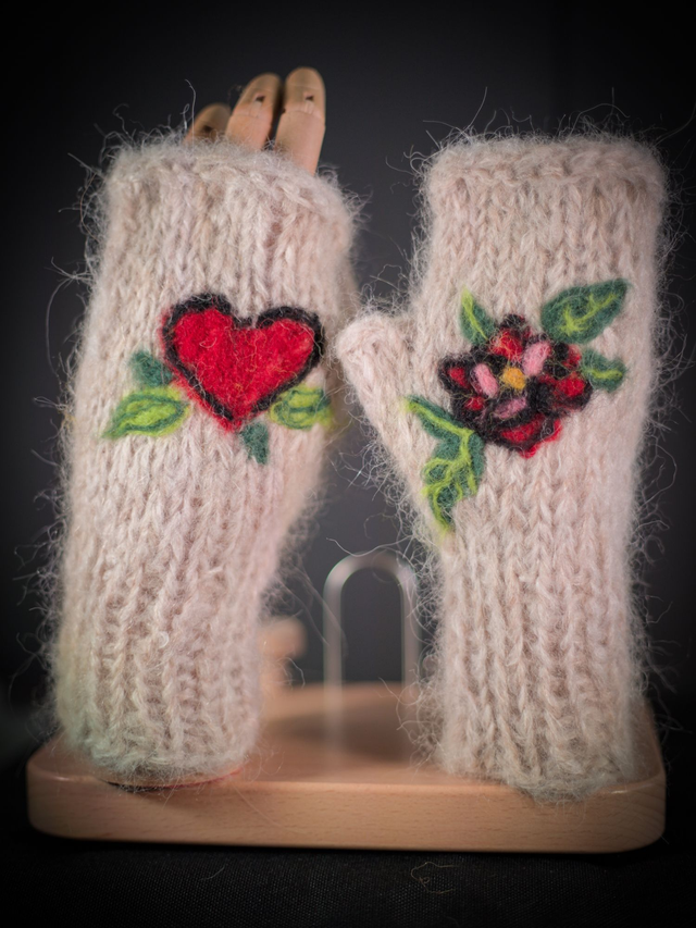 Mitaines Tatouées - La rose et le coeur