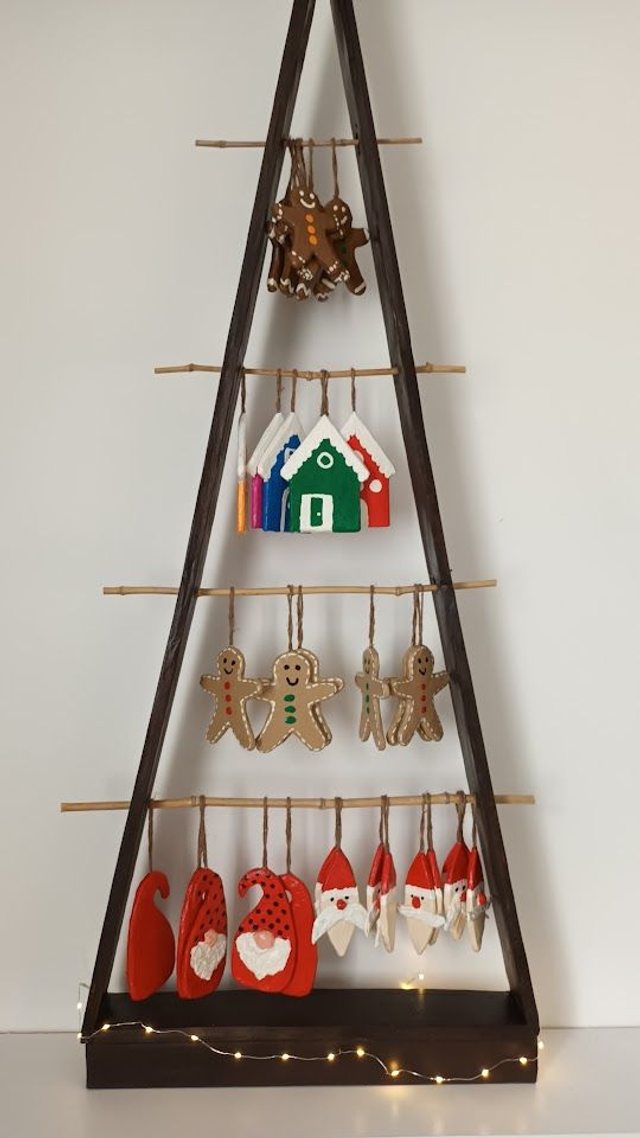 SUSPENSION TETE DU PERE NOEL, en papier mâché, fait main, décoration unique de Noël