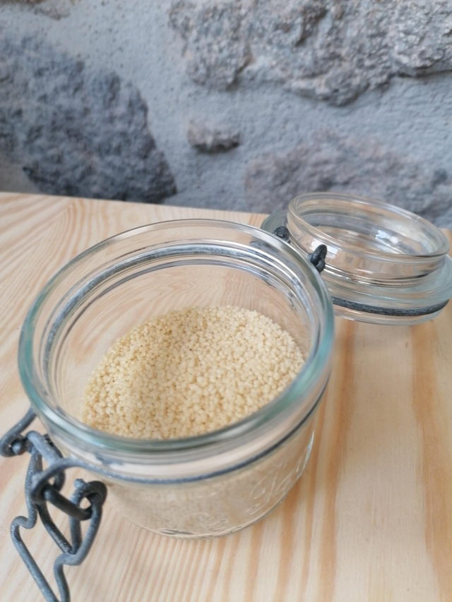 Couscous Blanc. Prix Pour 100g 