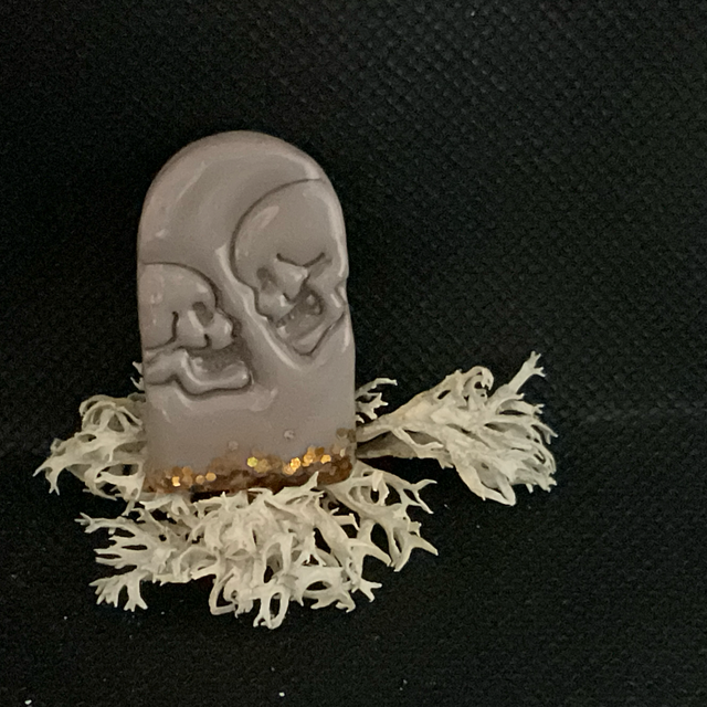 AS6 MAGNET duo skull en pâte polymère 2.2cm x 3.8cm