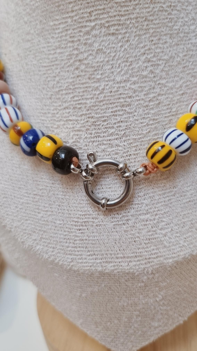 Collier perles de rocaille colorées - 9mm - fermoir argenté