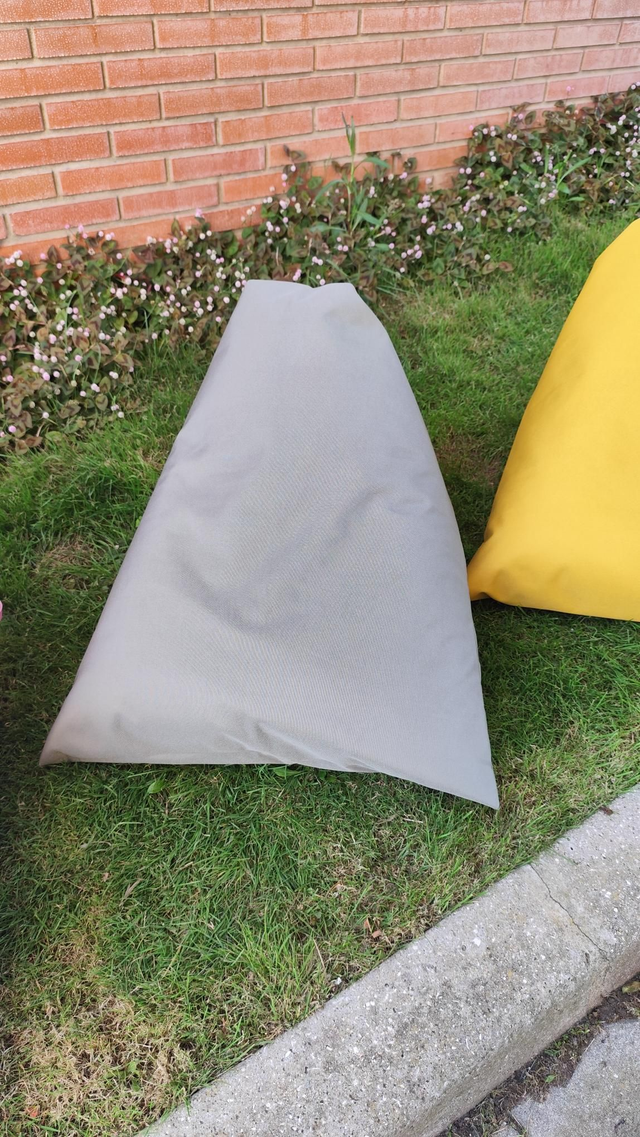 Puff de praia verde tropa 