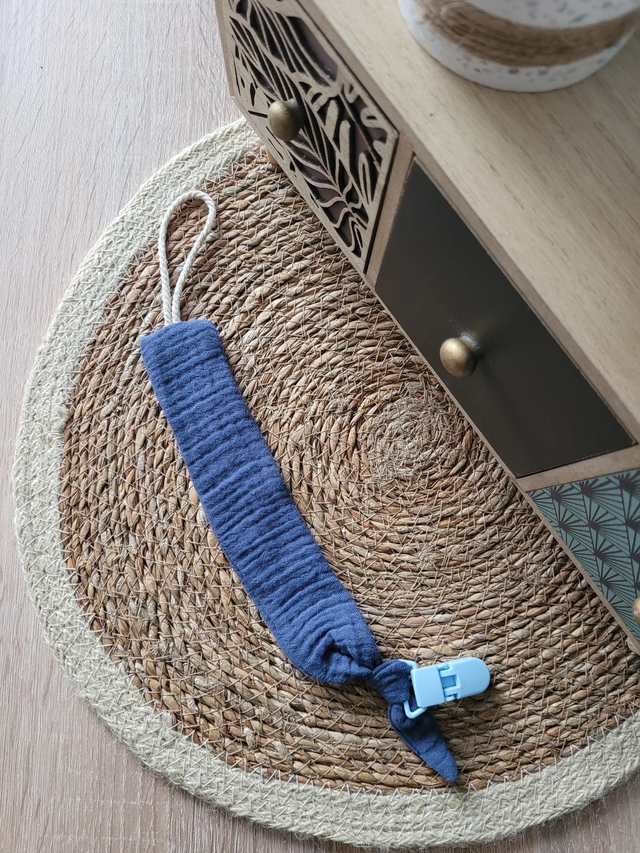 Attache tétine Bleu jean