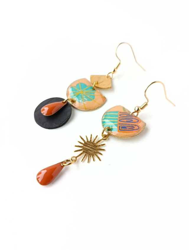 Boucles d'oreilles Asymétriques Upcyclées en Chambre à Air et Papier Recyclés - Solaires