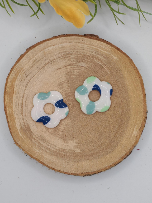 Fleurs Amaya à pois bleu