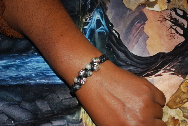 Bracelet astrophyllite avec tête de bouddha