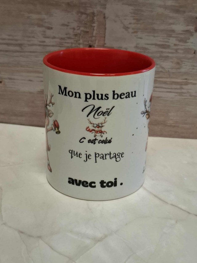 Mug rouge rennes de noël